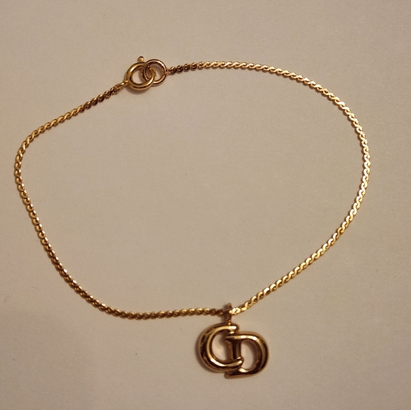 CHRISTIAN DIOR Gold Plated Bracelet with CD Logo Charm - Picture 1 of 1